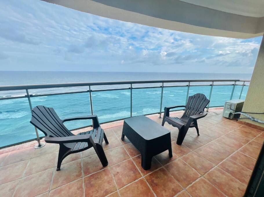 Beach Front Penthouse In Exclusive Tower サントドミンゴ エクステリア 写真