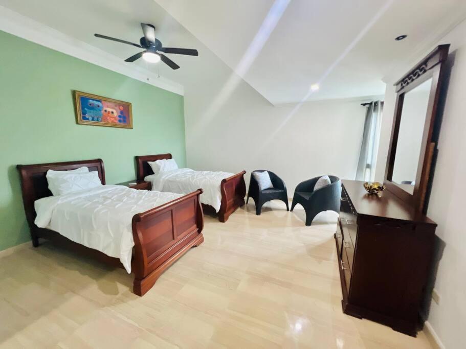 Beach Front Penthouse In Exclusive Tower サントドミンゴ エクステリア 写真